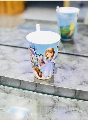 Beautiful built in plastic straw attached glass / juice glass with straw glass for kids