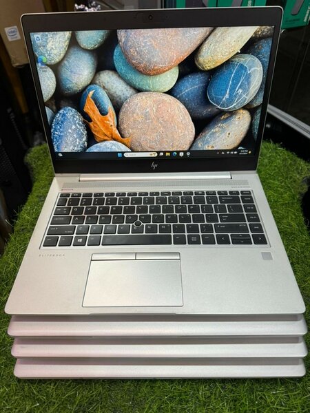 hp elitebook RYZEN 7gaming RAM 16GB KEYBOARD LIGHT SSD 256GB