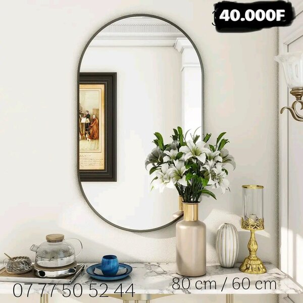 Miroir rond décoratif pour salle