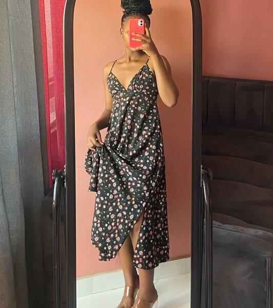 Dress Size S (UK 8/10)