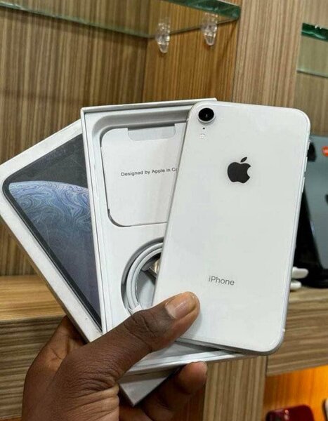 iPhone XR Blanc Neuf 64Go