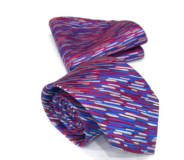 TIE & POCKET SQUARE