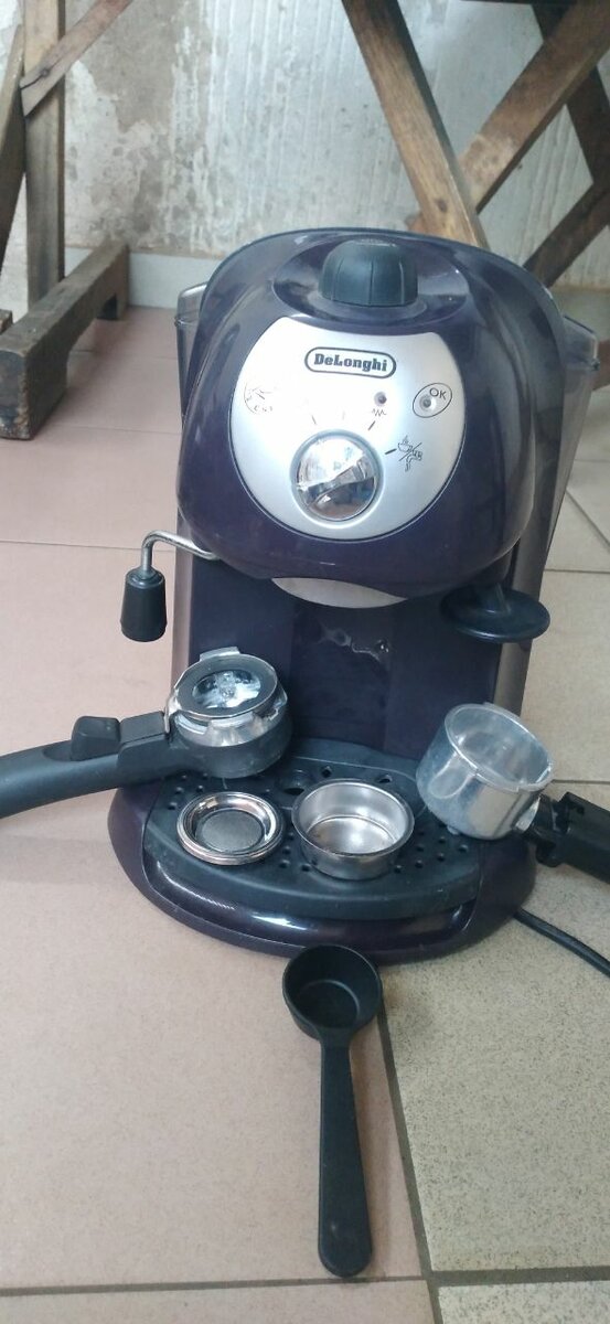 MACHINE À CAFÉ DE BUREU