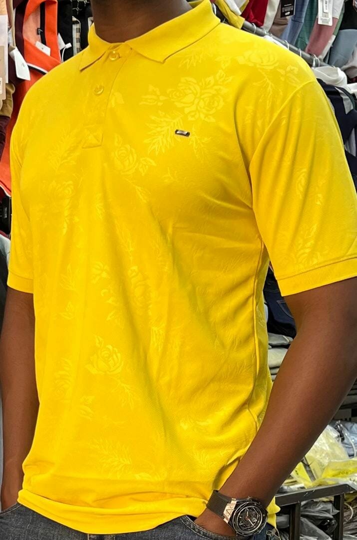 T-shirt bright yellow floral print