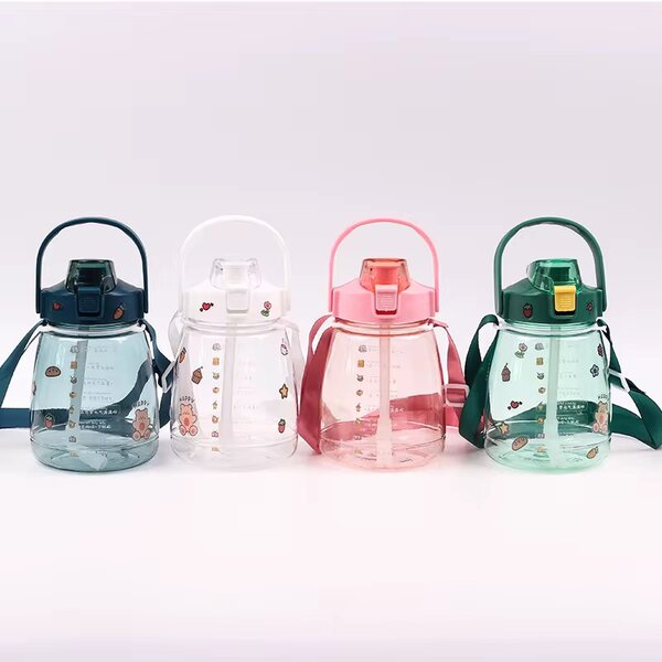 Gourde en plastique robuste