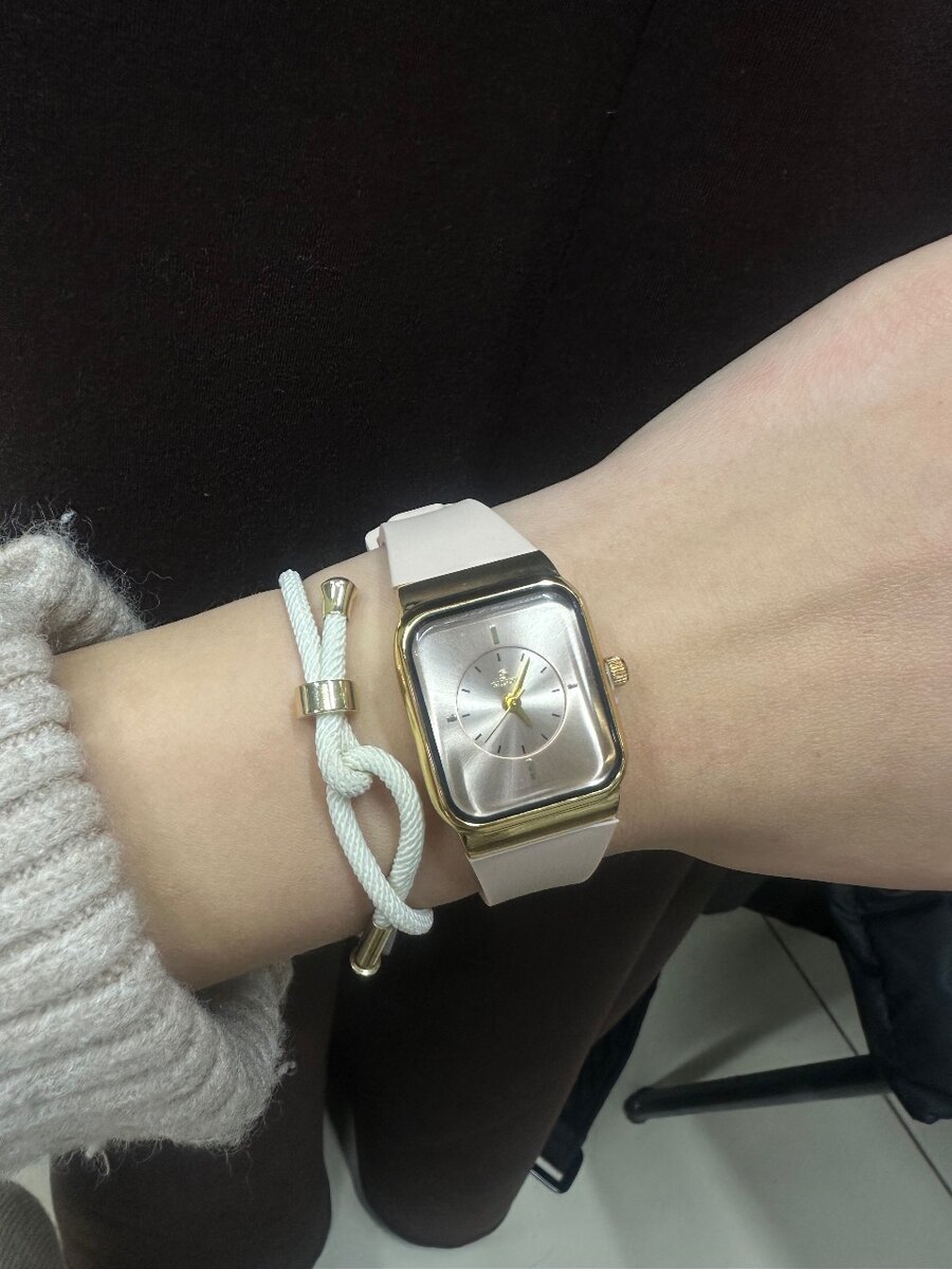 Дубайские часы, оригинал 1200 подделка 800