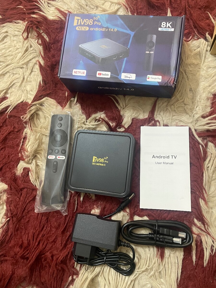 TV98 PRO androïde tv box 2GB ram et 16GB 2.4G/5G WIFI 8K And