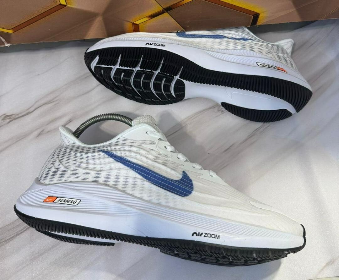 Baskets Hommes Zoom Performance