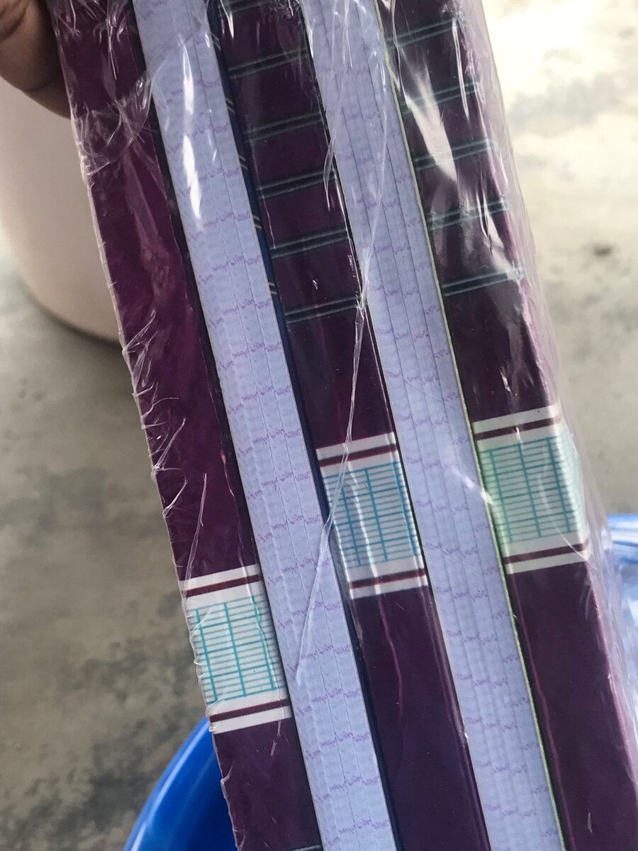 Cahier 288 p grand carreaux X5