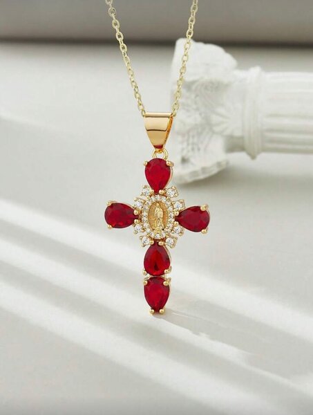 Collier Croix en Or avec Pierres Rouges