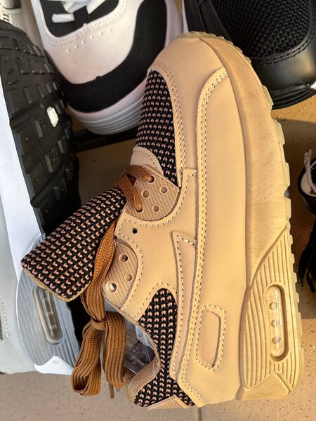 Baskets tendance beige unisexes