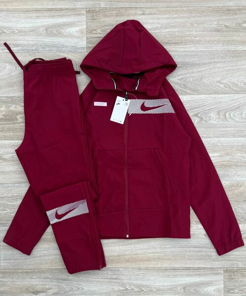 Survêtement rouge à capuche unisexe