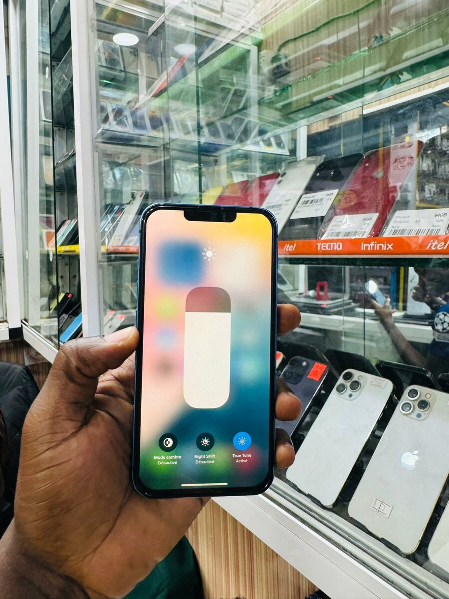 iPhone 13 simple 128Go Écran e