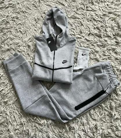 Ensemble de survêtement Nike