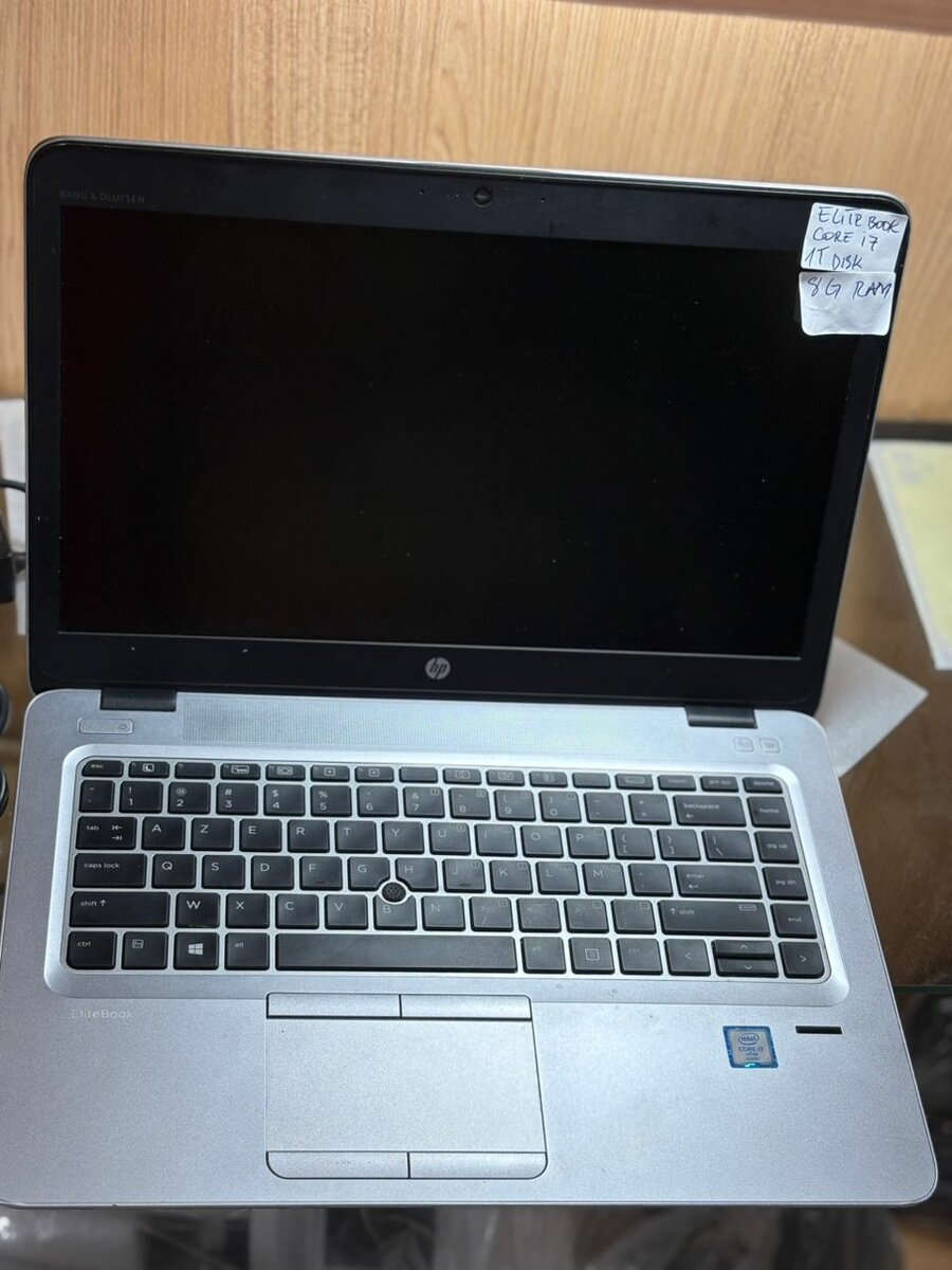 HP EliteBook i7 1 tera disque