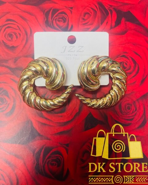 Boucles d'oreilles dorées en spirale