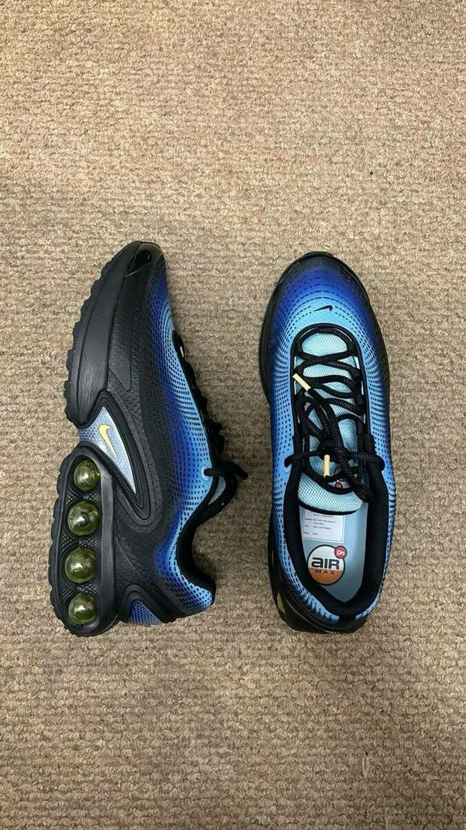 Nike Air Max Future Sneakers