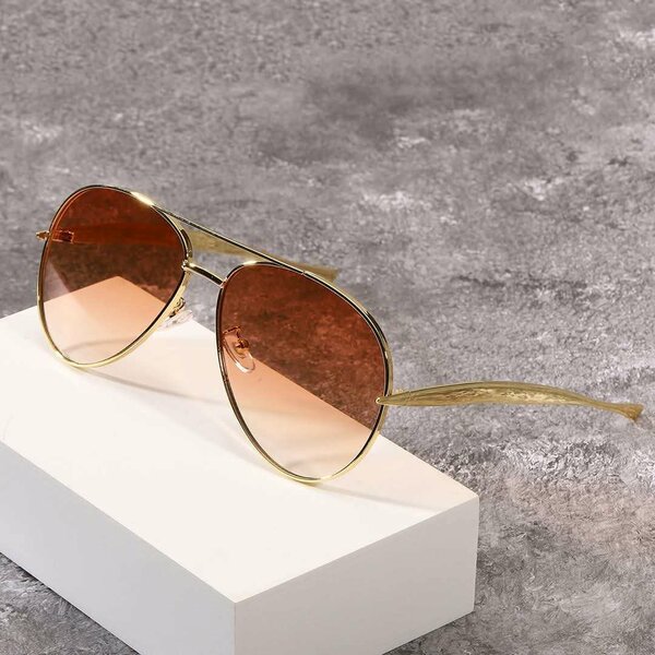 Lunettes de soleil aviateur tendance