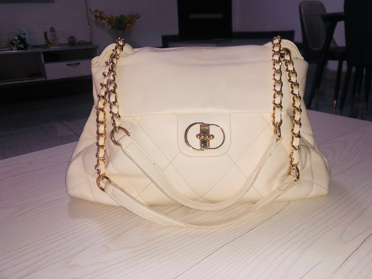 Sac à main élégant cuir