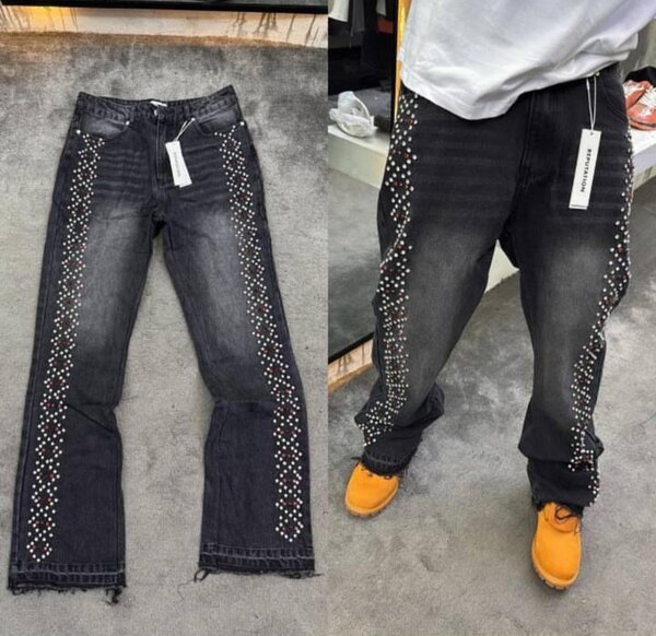 Jean noir avec strass