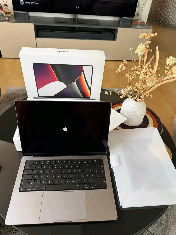 MacBook Pro 14" M1 Max
