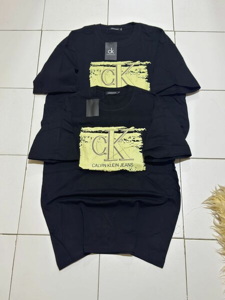 T-shirt noir Calvin Klein