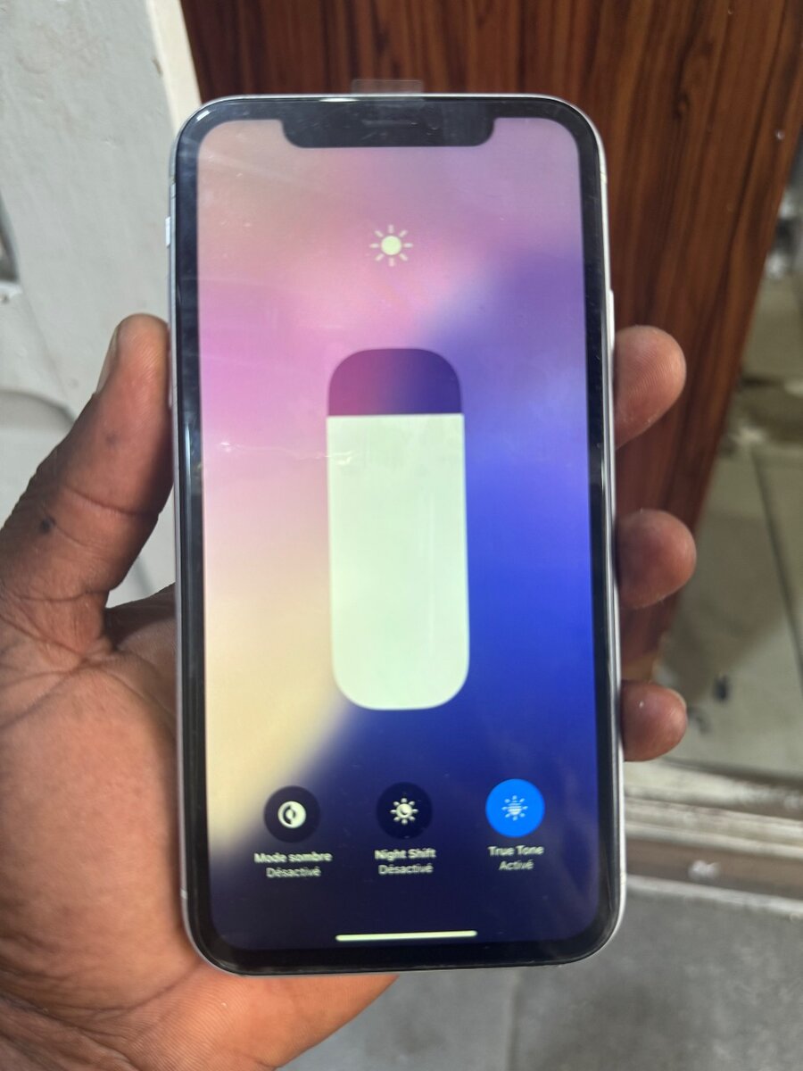 iPhone XR 64gb ( vendu avec re