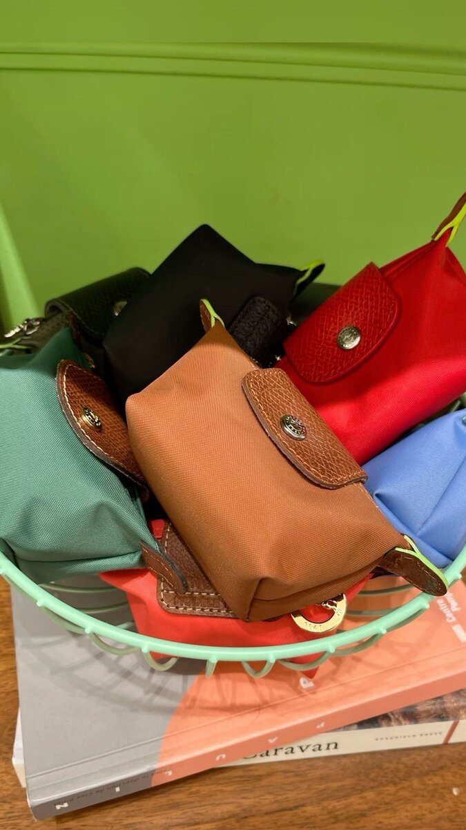 Pochettes en nylon élégantes