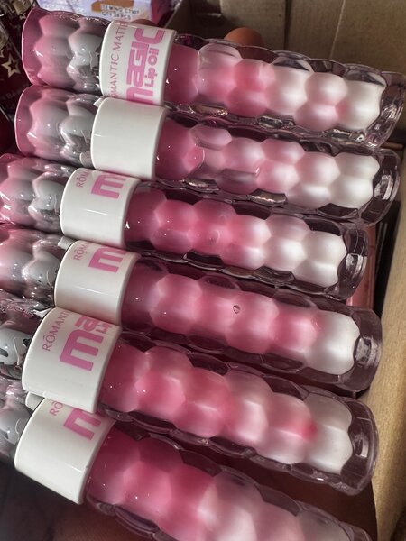 Masseur vibrant rose élégant