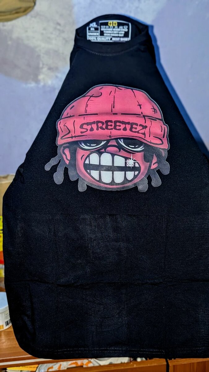 STREETEZ GRAPHICS TEES