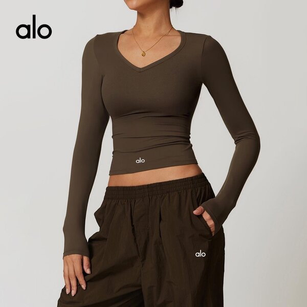 Женская фитнес одежда Alo