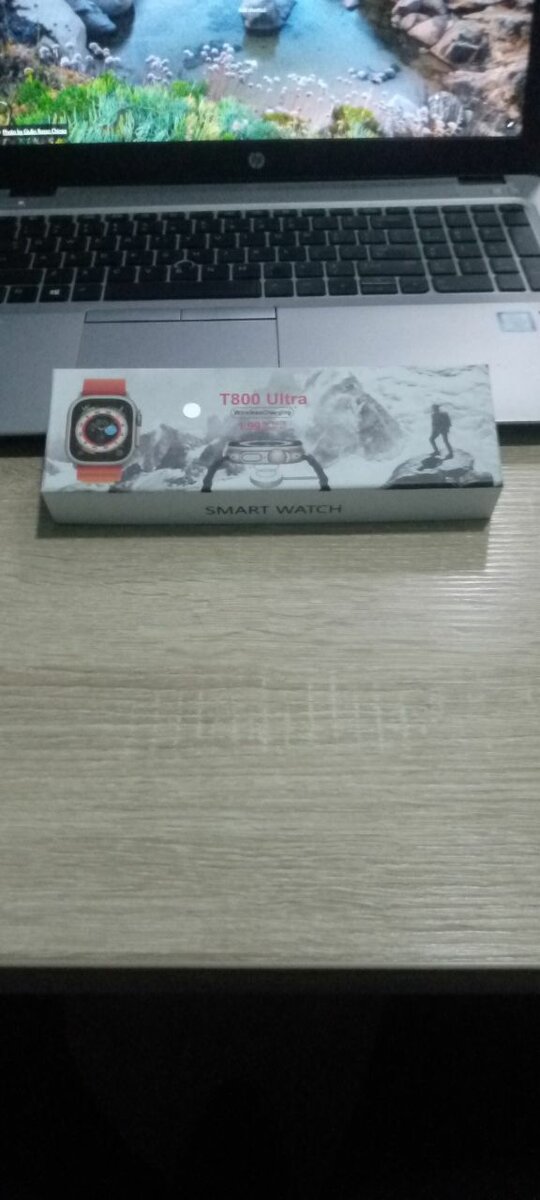 REDUCED TO CLEAR!! T800 Smart Watch   Features: Calls, BT Mu