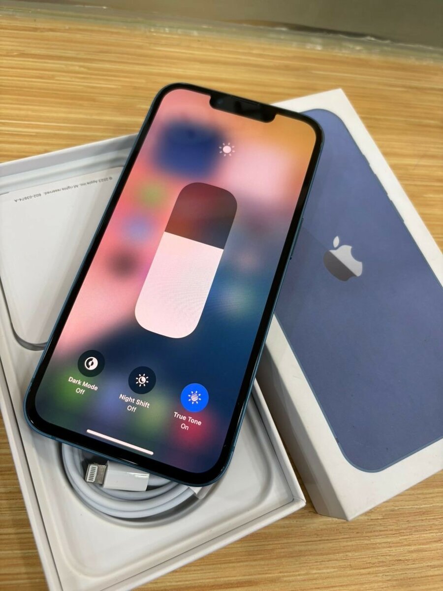 iPhone 13 128giga Quasi neuf