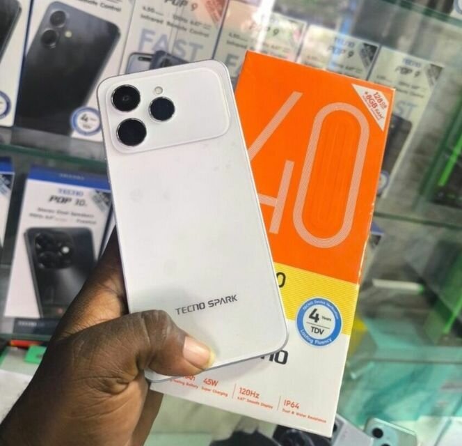 Tecno Spark 40 128GB Blanc