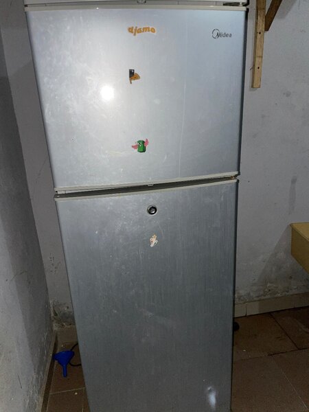 Réfrigérateur Midea Compact