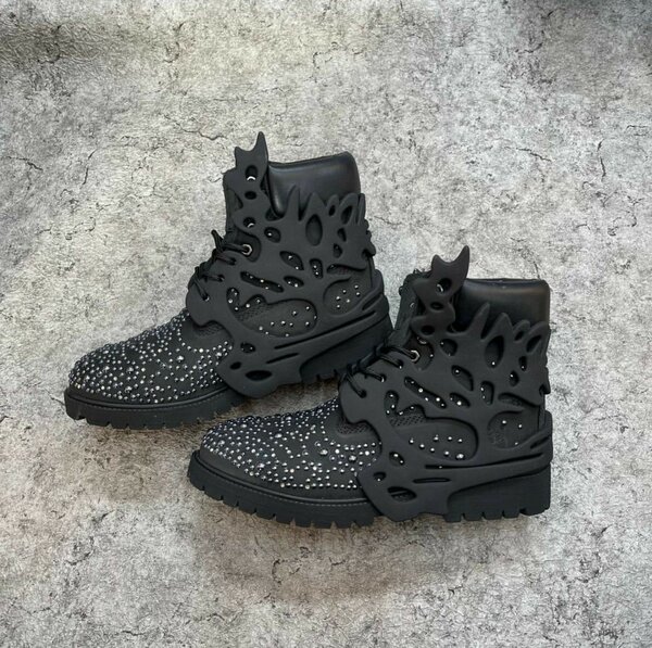 Bottes de créateurs modernes