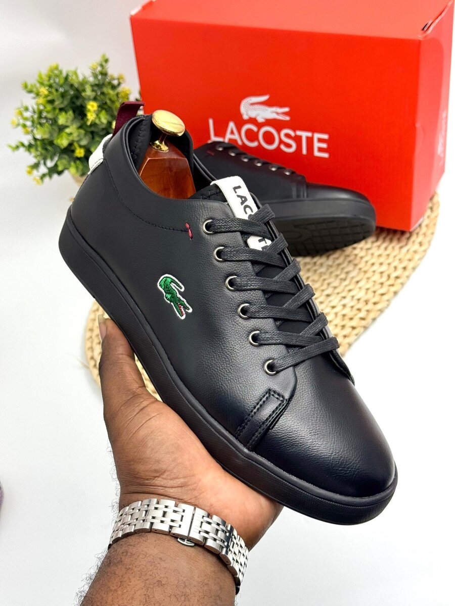 LACOSTE CLASSIC ALL BLACK