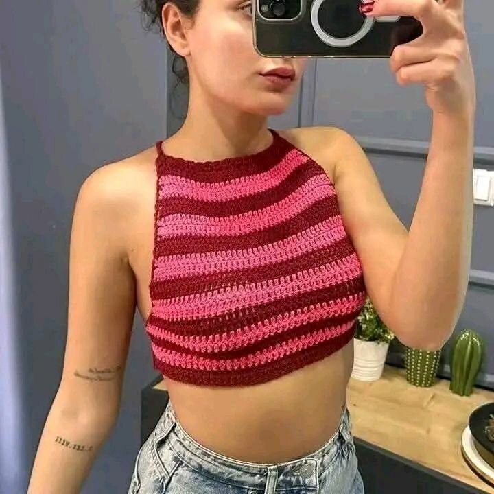 Top crop crochet tendance