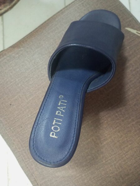 Mules à talon rayées élégantes