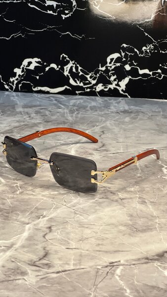 Lunette Cartier Class Business