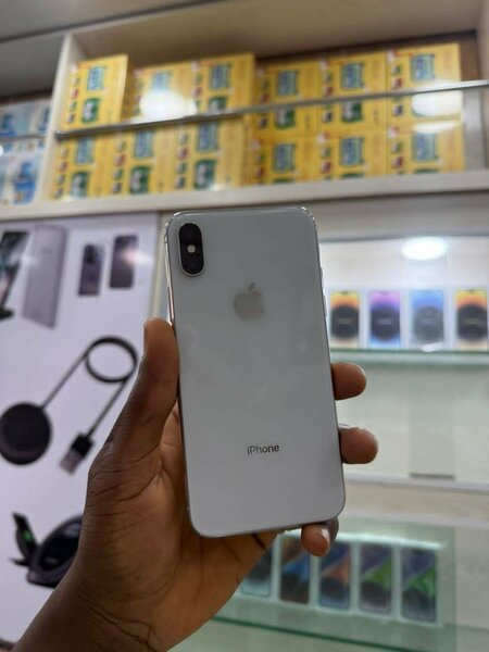 iPhone X simple 64giga