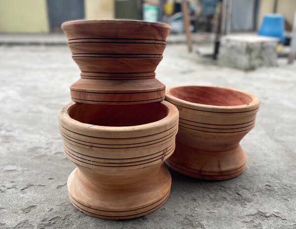 Pots de cuisine en bois