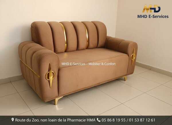 Canapé moderne et confortable