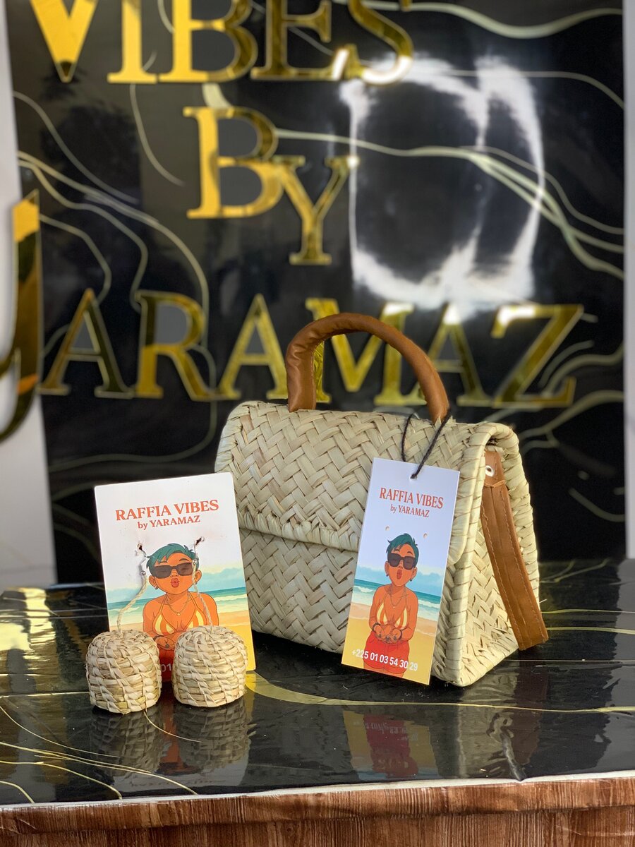 Sac en raphia élégant