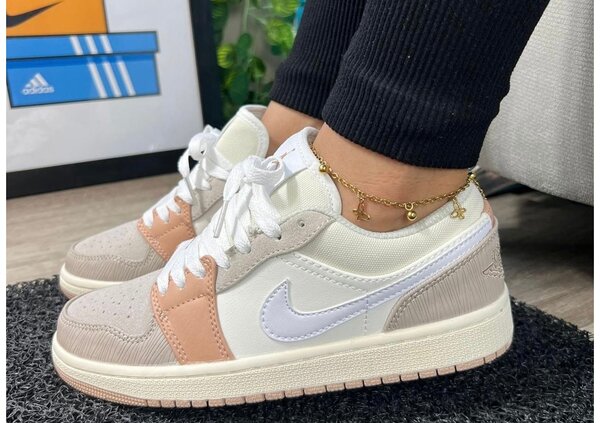 Baskets tendance pastel mixte