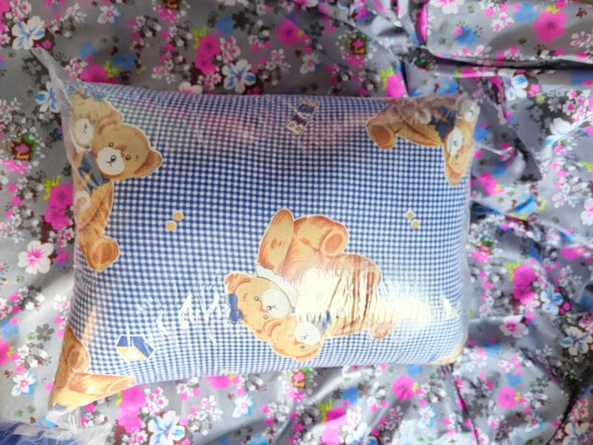 Coussins bébé imprimés ourson