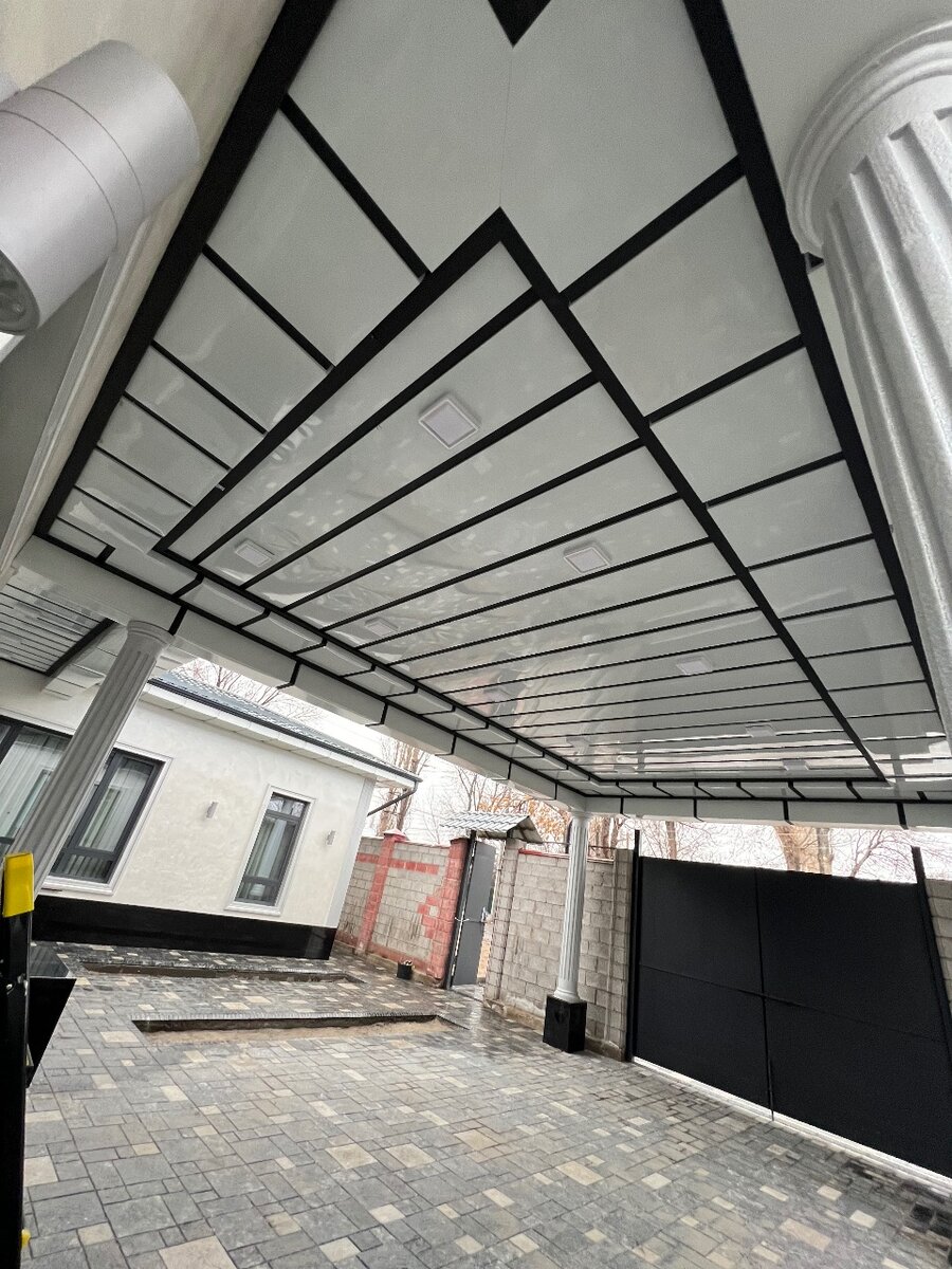 Туникафон металычной потолок