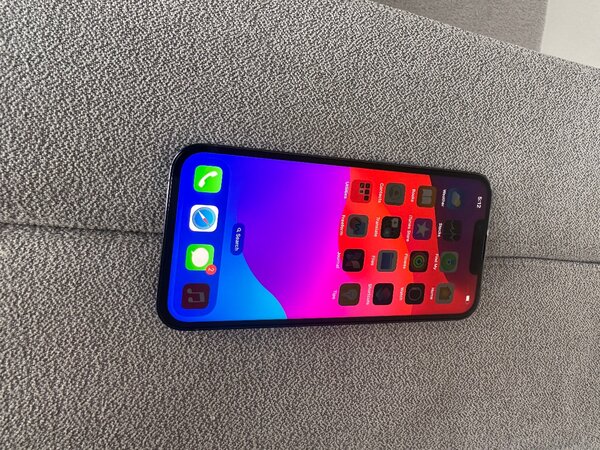 iPhone 13 Pro Sierra Blue