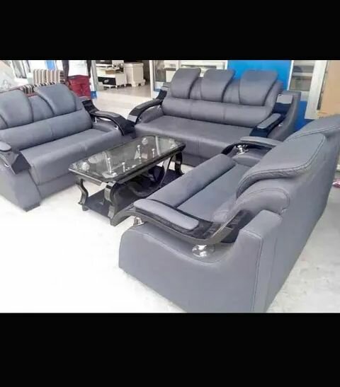 Salon élégant en cuir noir