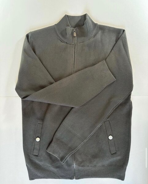 Распродажа все по 500 сом , все размеры а наличии